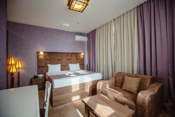 Alison Hotel image 12