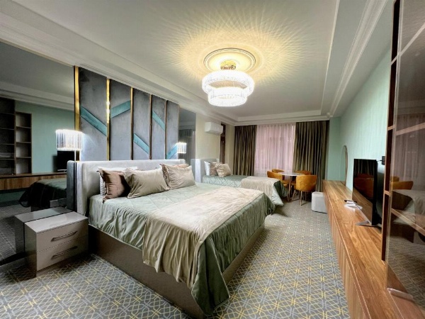Alison Hotel image 125