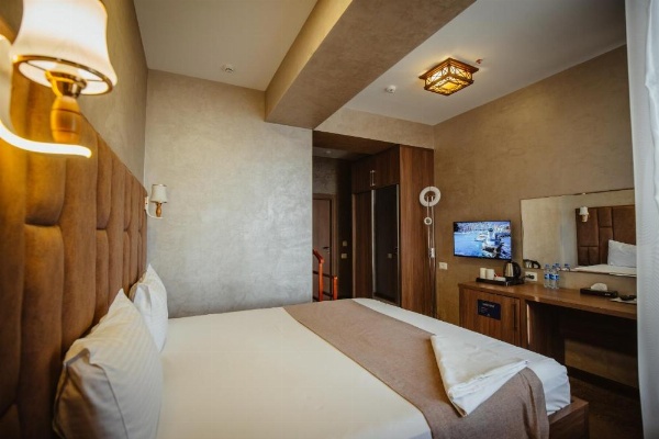 Alison Hotel image 34
