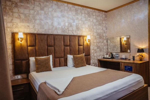 Alison Hotel image 79